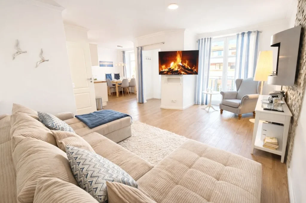 Titelbild Apartment Landhaus am Hafen OG in Heiligenhafen an der Ostsee mit hochwertiger Ferienwohnung und hellem Wohnbereich